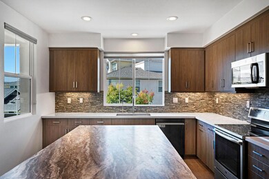 Kitchen - 579 Asilomar Way 93117