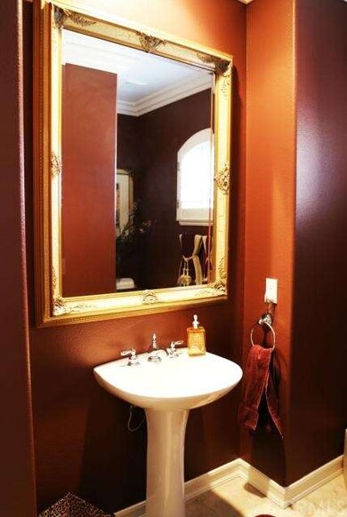 4692 Santorini Dr, Cypress, CA 90630 - photo 6