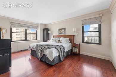 Lincoln Towers unit 25M, New York, NY 10023 - photo 5