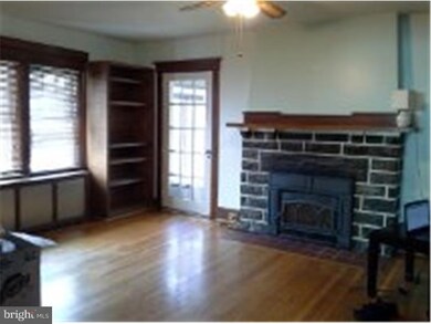 319 S Madison Ave, Upper Darby, PA 19082 - photo 6