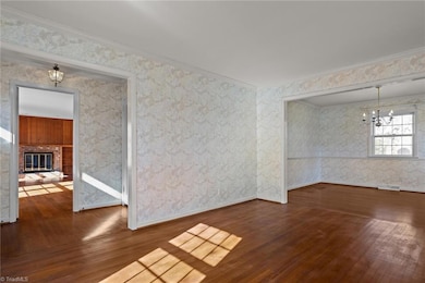 1602 Alderman Dr, Greensboro, NC 27408 - photo 7