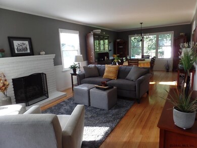 49 Cindy Crest Dr, Schenectady, NY 12306 - photo 4