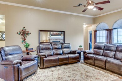 3105 Phillip Dr, Hurst, TX 76054 - photo 3