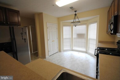 742 Heather Stone Loop unit 29, Glen Burnie, MD 21061 - photo 3