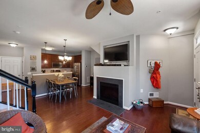 43524 Stonecliff Terrace, Chantilly, VA 20152 - photo 5