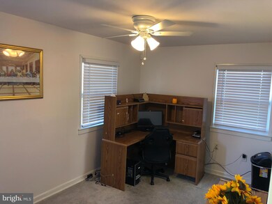 3031 Sigel Ct, Dumfries, VA 22026 - photo 5