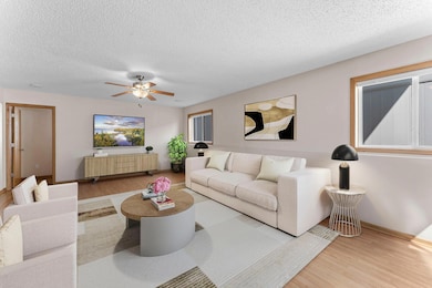 223 Hurley St E, West Saint Paul, MN 55118 - photo 5