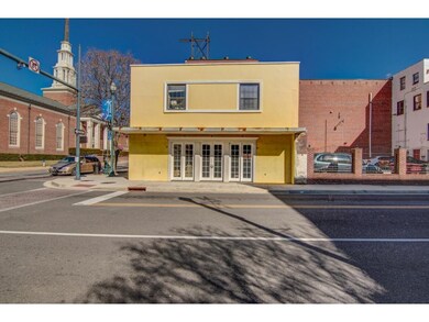 202 E Market St, Johnson City, TN 37601 - photo 2