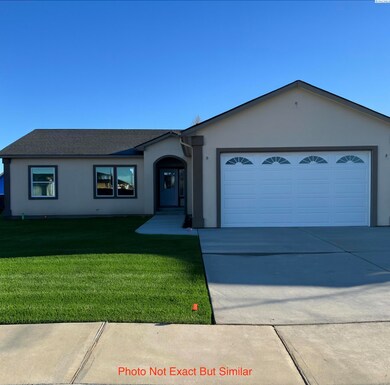 304 Victoria St, Sunnyside, WA 98944 - photo 4