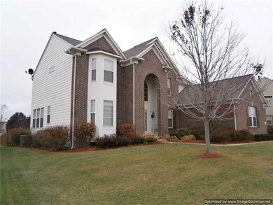 12120 Annette Ln, Fishers, IN 46037 - photo 2