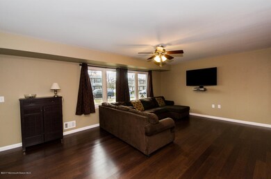 33 Conifer St, Howell, NJ 07731 - photo 4