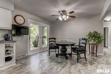 30 W Hazel Dell unit 1, Springfield, IL 62703 - photo 6