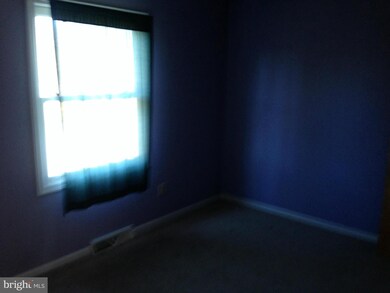 595 Phillips Ln, Bunker Hill, WV 25413 - photo 7