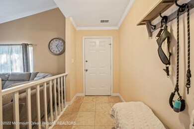 12 Lexington Cir, Matawan, NJ 07747 - photo 5