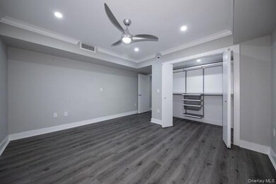 100 Glen St unit 2322, Glen Cove, NY 11542 - photo 5