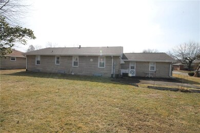 2770 18th St, Columbus, IN 47201 - photo 3