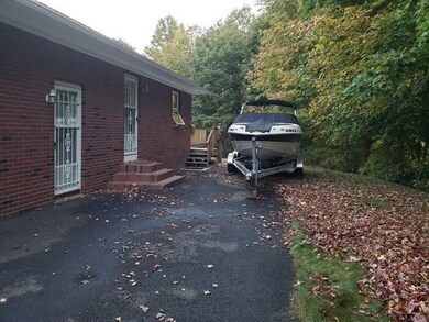 826 Center St, Ludlow, MA 01056 - photo 7