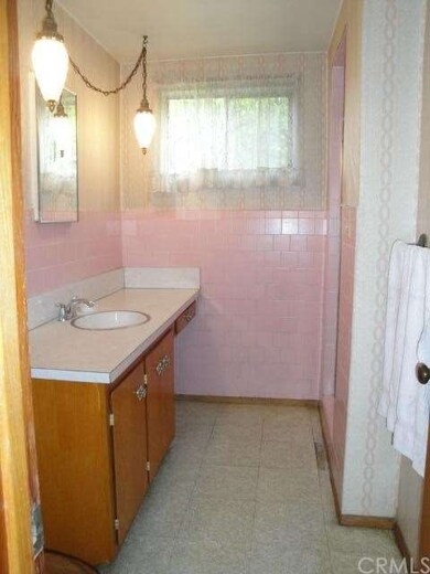 unlisted-address, Lakewood, CA 90712 - photo 4