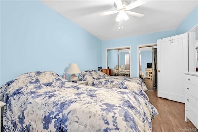 Mitchell Gardens Co-Op #3 unit 5G, Flushing, NY 11354 - photo 7