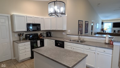 11722 Silver Meadow Ct, Fishers, IN 46037 - photo 7