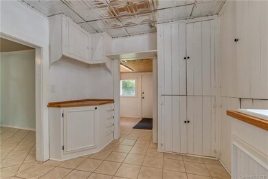 Kitchen to Laundry