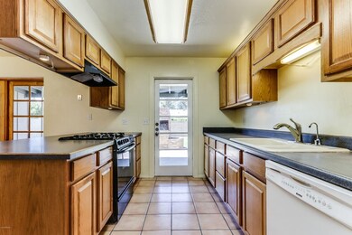 Charter Oak - 005