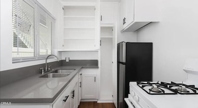 Hollywood Way - Pic 10