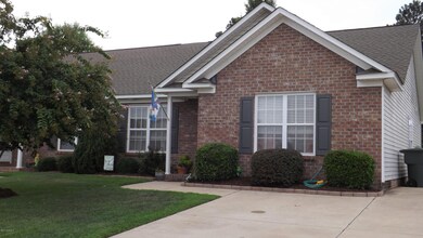 2568 Saddleback Dr unit B, Winterville, NC 28590 - photo 2