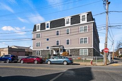 693 Western Ave unit 101, Lynn, MA 01905 - photo 3
