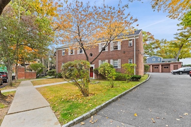 2200 Palmer Ave unit 4M, New Rochelle, NY 10801 - photo 2