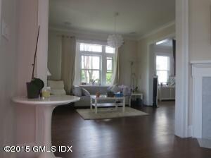 103 Entrance to Living