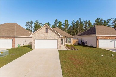 11265 Clover Knoll Dr, Covington, LA 70433 - photo 2