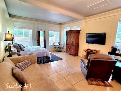 2390 Oak St, Carrabelle, FL 32322 - photo 5