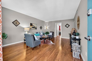 4880 Locust St NE unit 330, Saint Petersburg, FL 33703 - photo 3