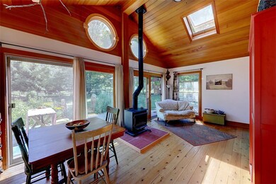 Light fills the family room space beautifully.