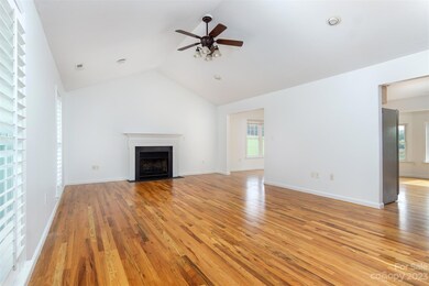 311 Hosta Ct, Leicester, NC 28748 - photo 5