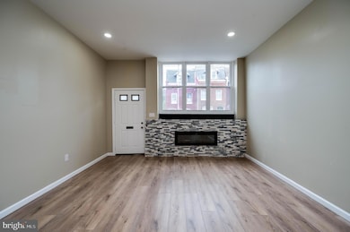 443 Buttonwood St, Reading, PA 19601 - photo 3