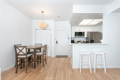 Sherman Court unit 124, Reseda, CA 91335 - photo 7