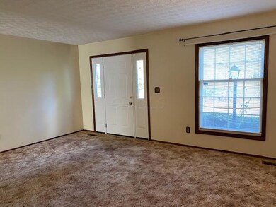 419 Pamlico St unit 3, Columbus, OH 43228 - photo 2