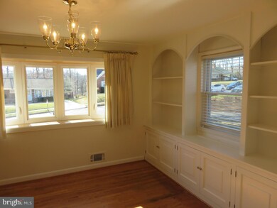 9107 Naygall Rd, Parkville, MD 21234 - photo 4