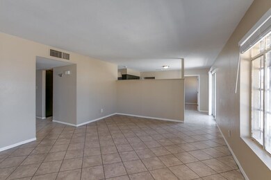 4201 W Pinchot Ave-4