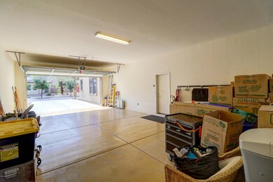 HUGE & RARE 4-CAR GARAGE! (36x20)