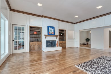 6315 Brook Lake Dr, Dallas, TX 75248 - photo 2