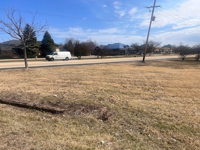 34625 N Il Route 83, Grayslake, IL 60030 - photo 4