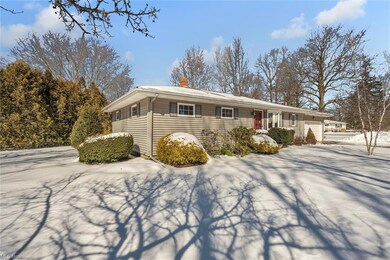 1 Hickory Ct, Jefferson, OH 44047 - photo 2