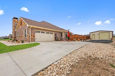 1032 Justin Dr, Springtown, TX 76082 - photo 3