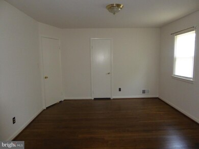 5403 76th Ct, Hyattsville, MD 20784 - photo 7