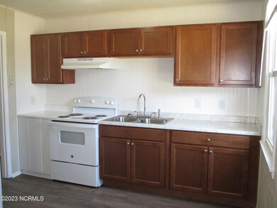 1208 Davis St, Jacksonville, NC 28540 - photo 4