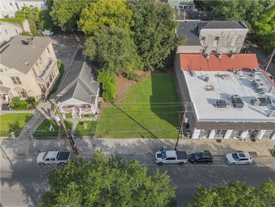 2230 Magazine St, New Orleans, LA 70130 - photo 2