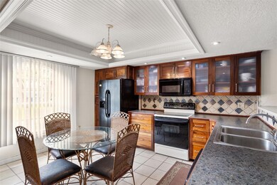 637 Pinellas Bayway S unit 204, Saint Petersburg, FL 33715 - photo 4